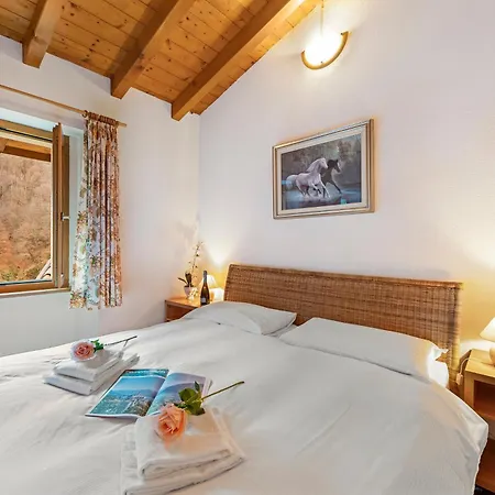 Casa Lara: Cosy Alpine Near + Garden Σπίτι διακοπών *