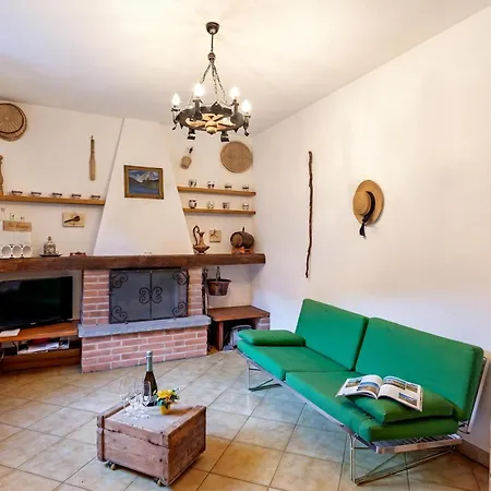 Casa Lara: Cosy Alpine Near + Garden Σπίτι διακοπών *
