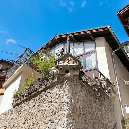Casa Lara: Cosy Alpine Near + Garden Σπίτι διακοπών Λουγκάνο