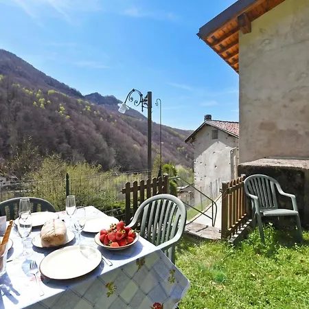 Σπίτι διακοπών Casa Lara: Cosy Alpine Near + Garden Λουγκάνο